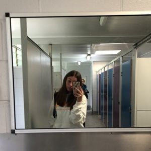 Meet your Posher, Ella